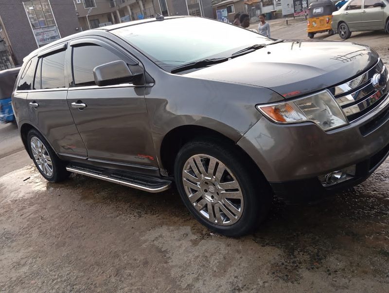 Thumbnail 9 of 2010 FORD Edge